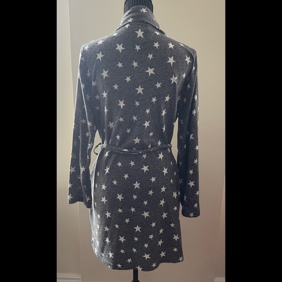 Dearfoams Grey Star Short Robe Size Medium - Picture 4 of 9